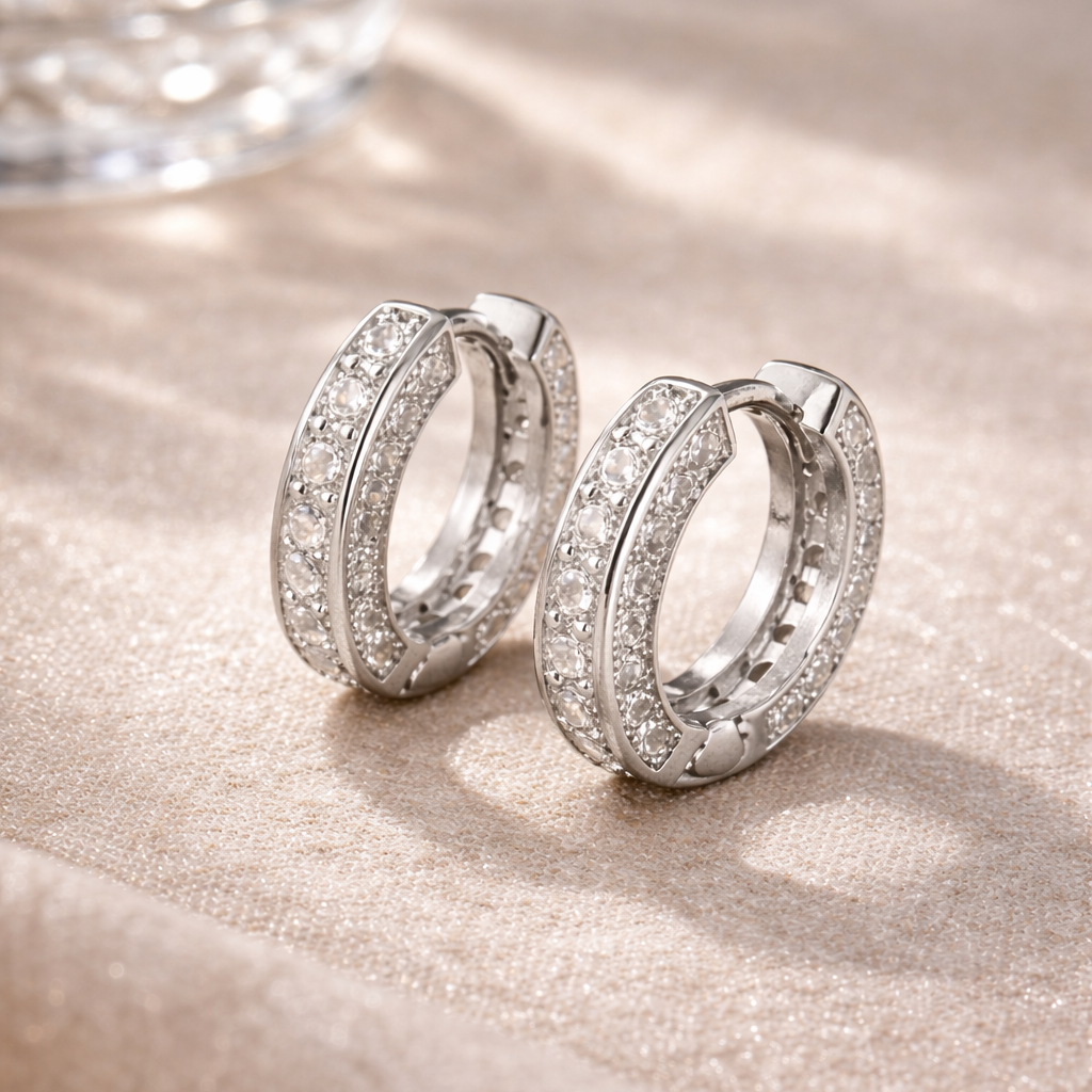 Orecchini in rame e zirconi placcato oro bianco 14k